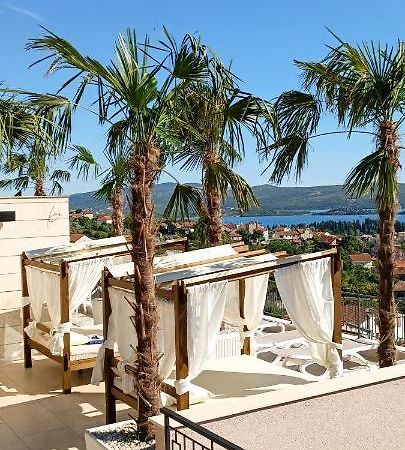Eden Apartments Tivat Exteriör bild