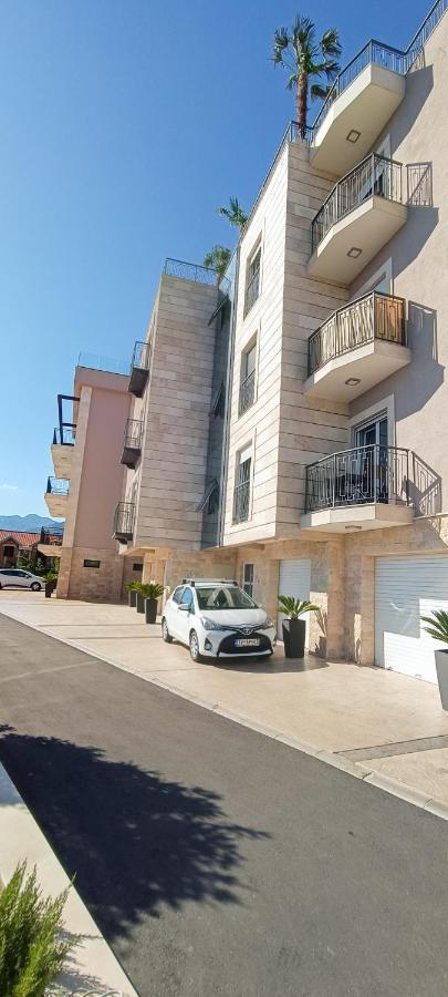 Eden Apartments Tivat Exteriör bild
