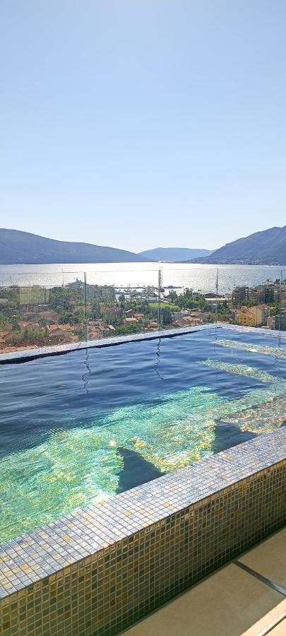 Eden Apartments Tivat Exteriör bild