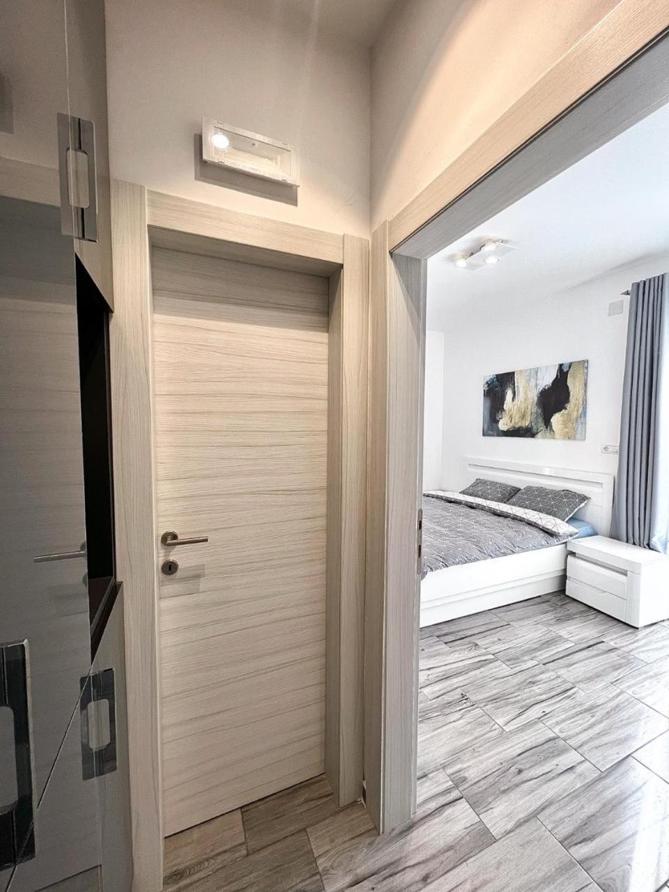 Eden Apartments Tivat Rum bild