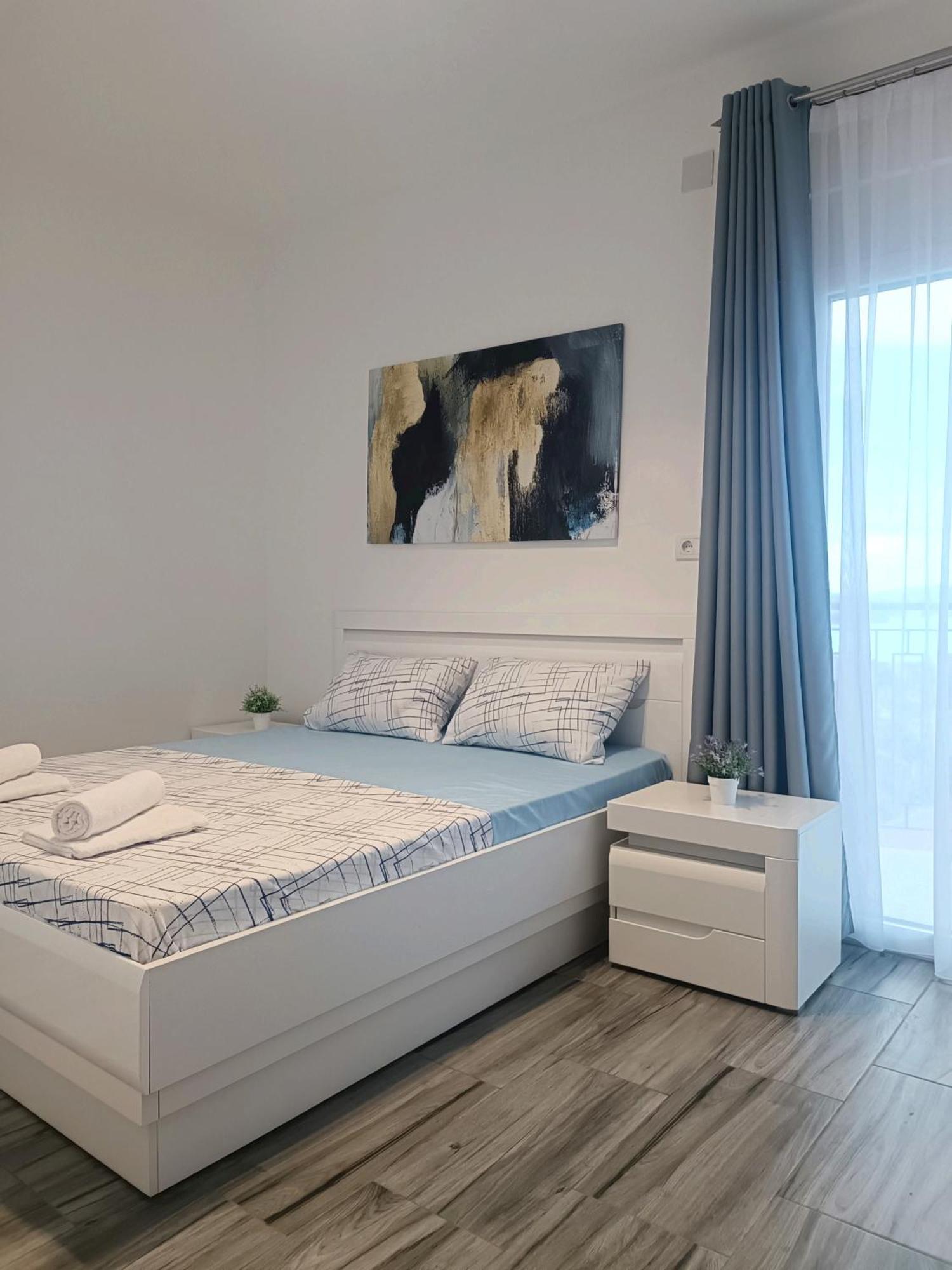 Eden Apartments Tivat Exteriör bild